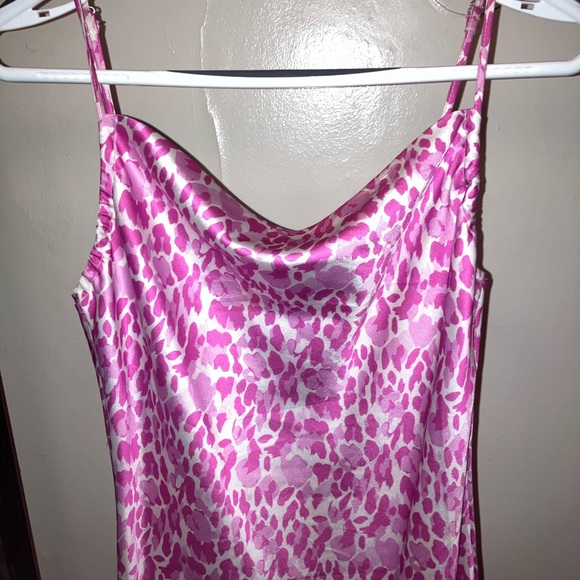 Pink leopard print slip dress - Picture 4 of 9